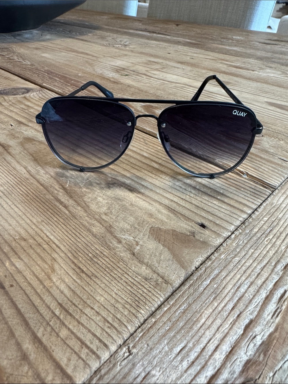Quay Australia Black Gradient Aviator Sunglasses - Matte Black Frame